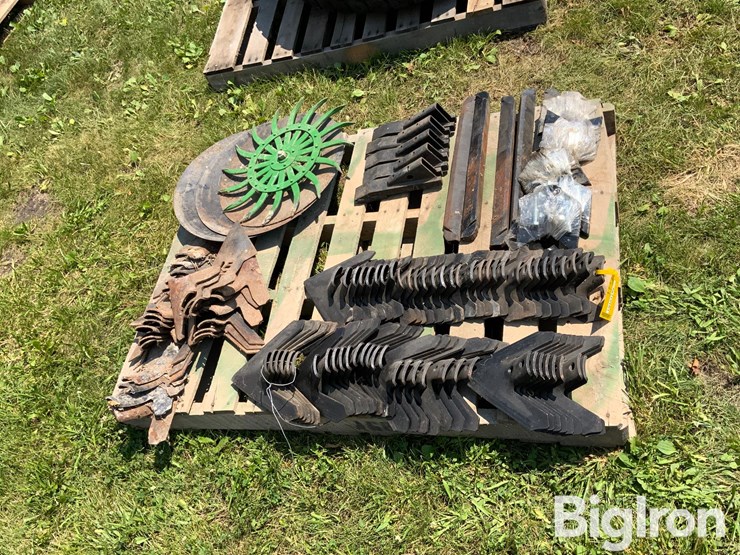 pallet-of-farm-support-image-4