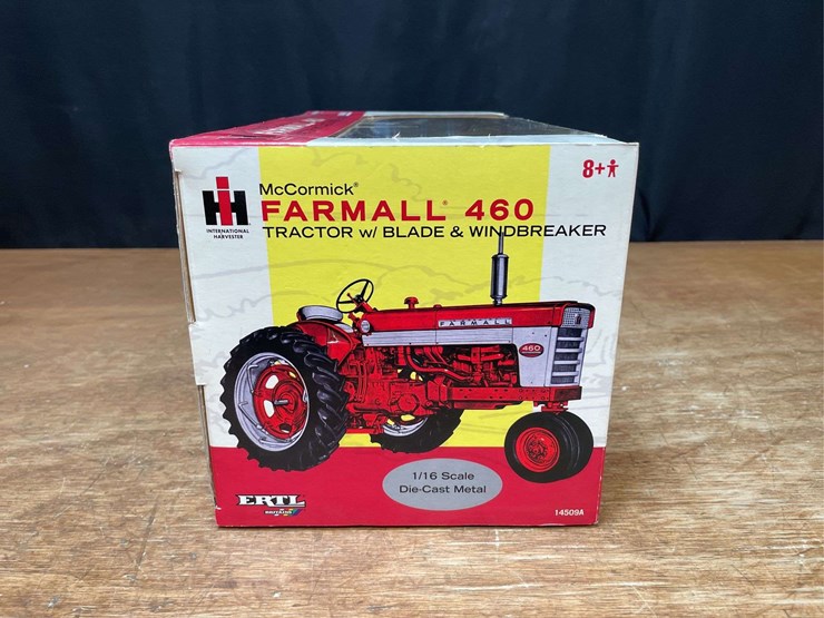 1/16-farmall-460-nib-ertl-image-6