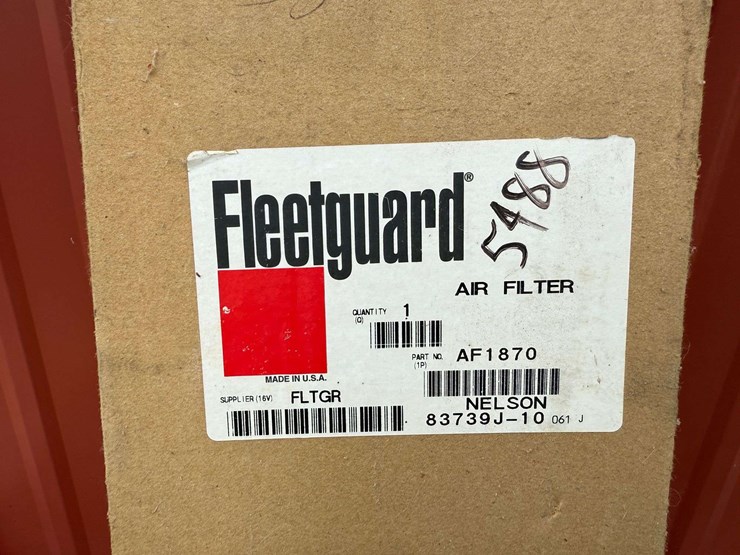 filter-for-ih-5488-tractor,-af1870-air-filter,-fleetguard-image-2