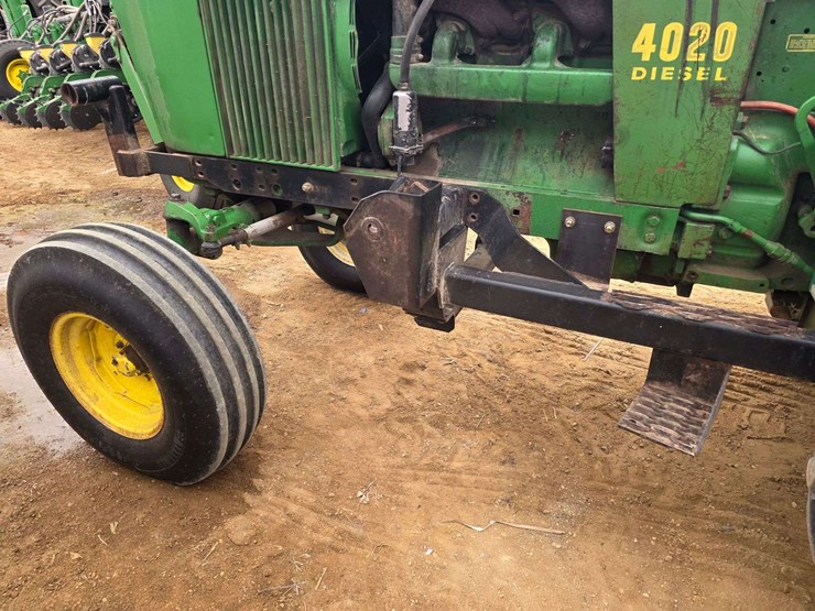 john-deere-4020-image-22