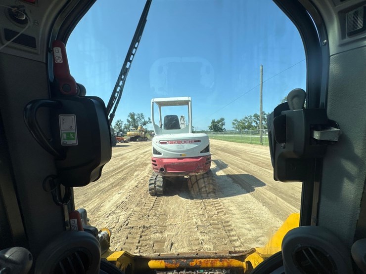 2019-caterpillar-236d3-image-20