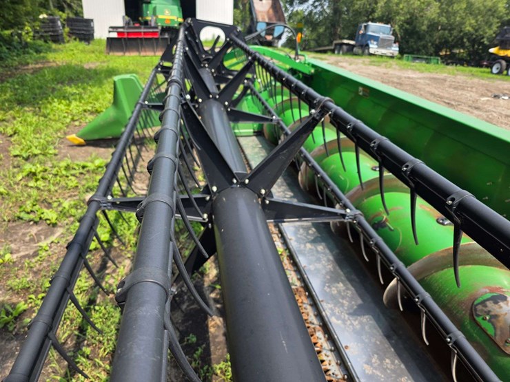 john-deere-630f-image-21