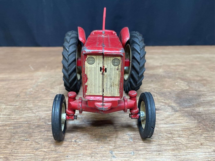 1/16-ih-404-ertl-image-10