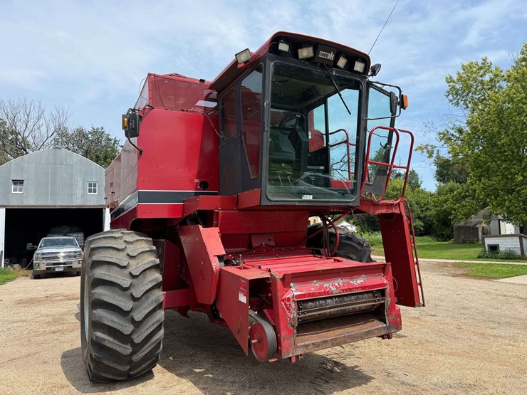 1990-case-ih-1680-image-8