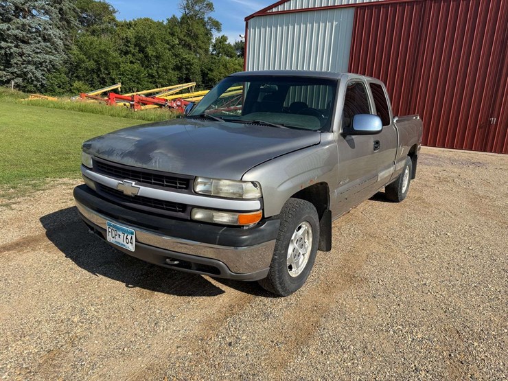 2000-chevrolet-1500-image-15