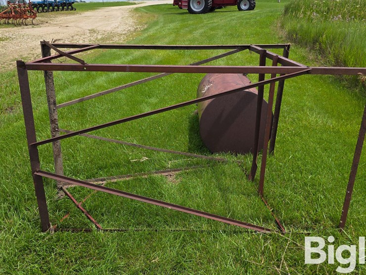 300-gallon-fuel-tank-&-stand-image-6