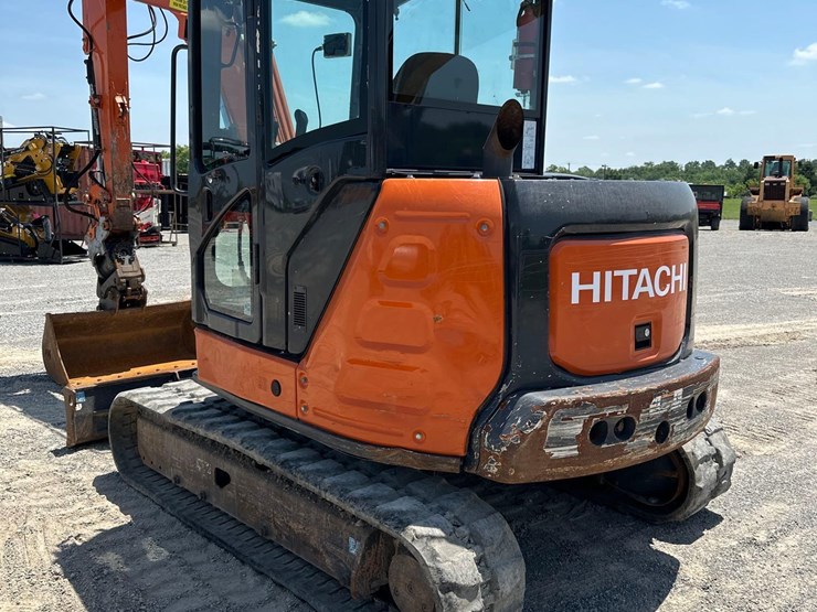 2020-hitachi-zx60usb-5n-image-13