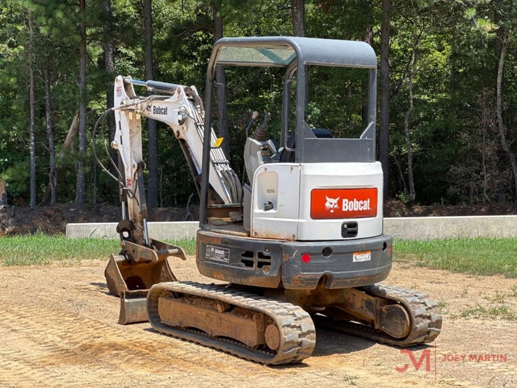 2017-bobcat-e26-image-1