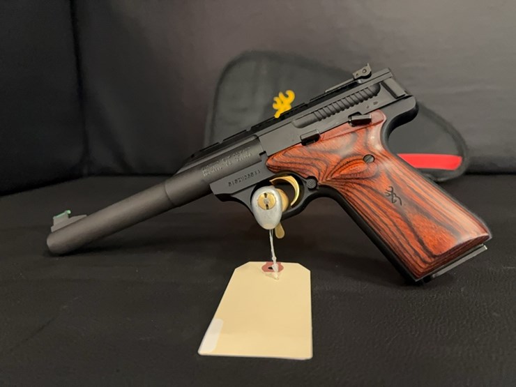 browning-buck-mark-pistol-image-10