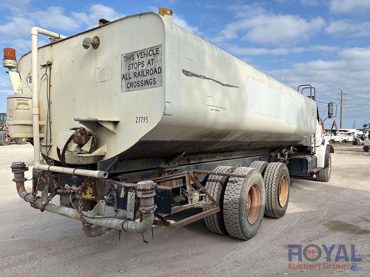 2004-sterling-l8500-image-3