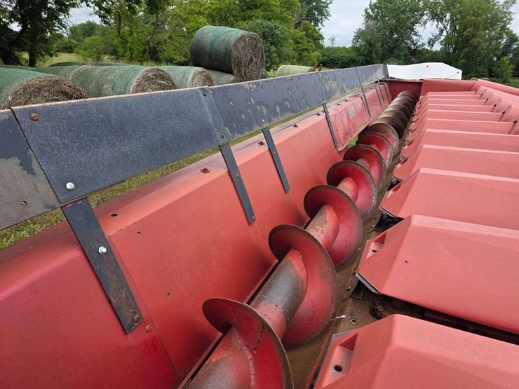 case-ih-1083-image-31