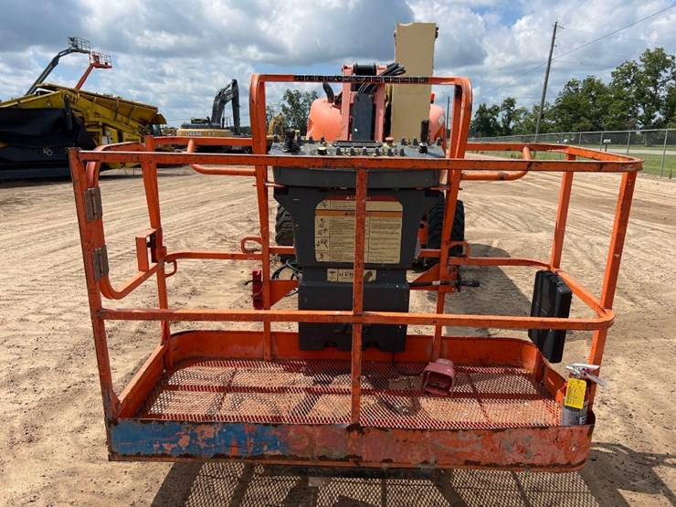 2008-jlg-450aj-image-24