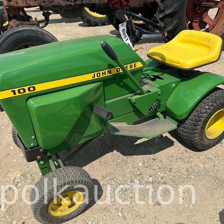 JOHN DEERE 100