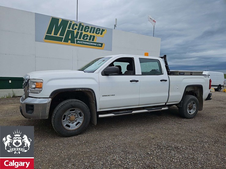 2015-gmc-sierra-2500hd-image-1