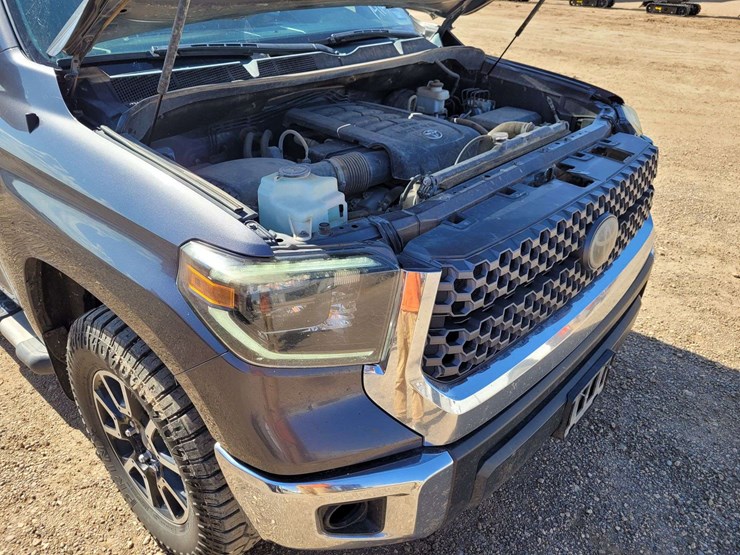 2019-toyota-tundra-sr5-image-15