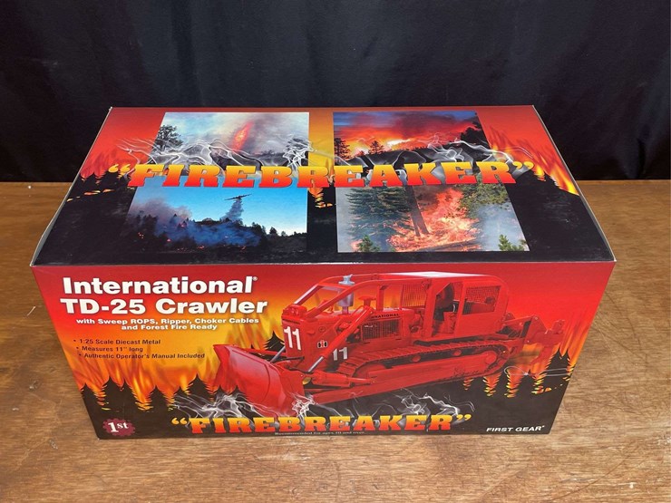 1/25-ih-td-25-crawler-firebreaker-nib-1st-gear-image-9