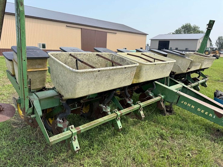 john-deere-7000-image-4