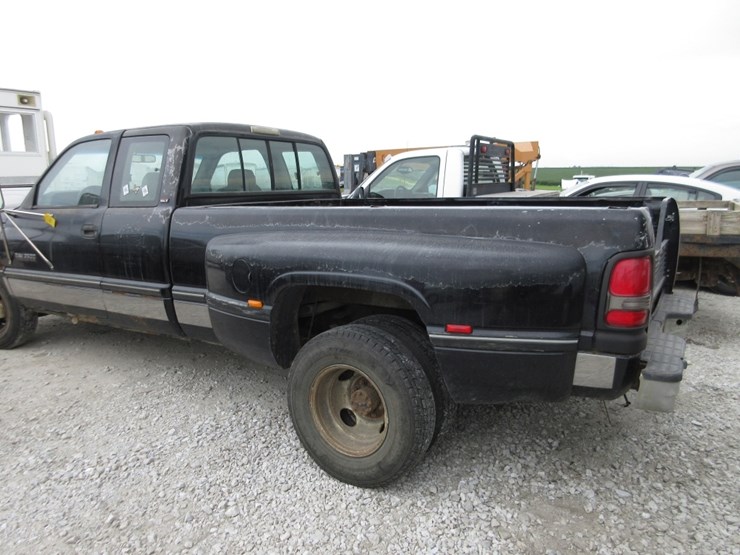 1996-dodge-ram-3500-image-7