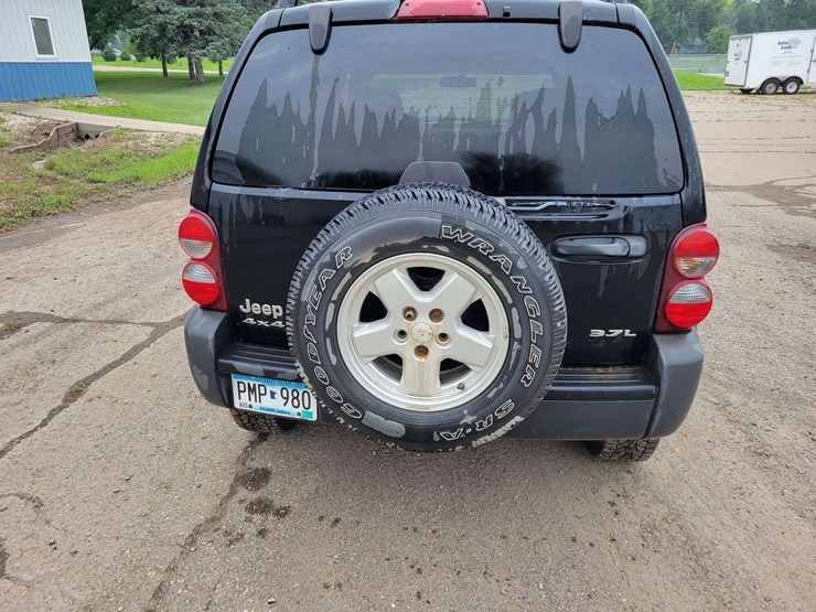 2007-jeep-liberty-image-4