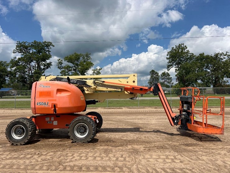 2008-jlg-450aj-image-1