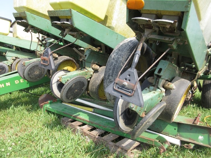 john-deere-7000-image-9