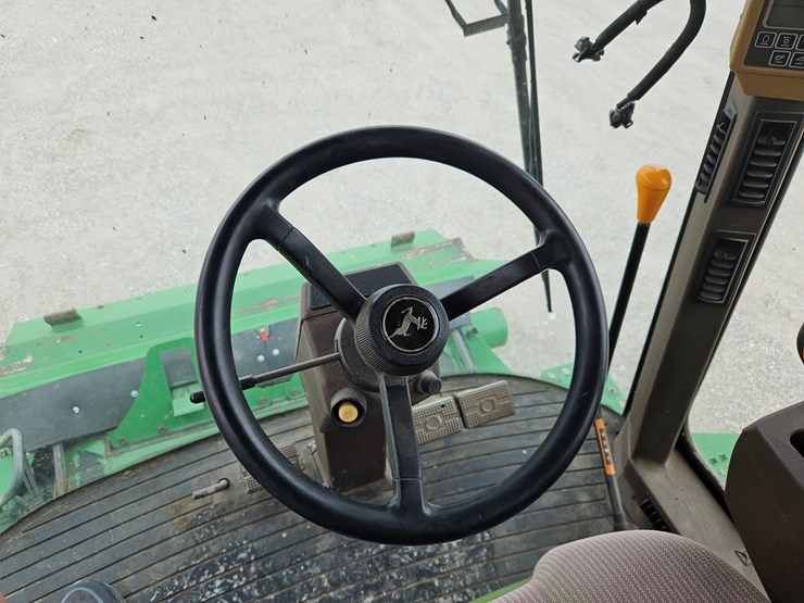 2004-john-deere-9660-sts-image-10