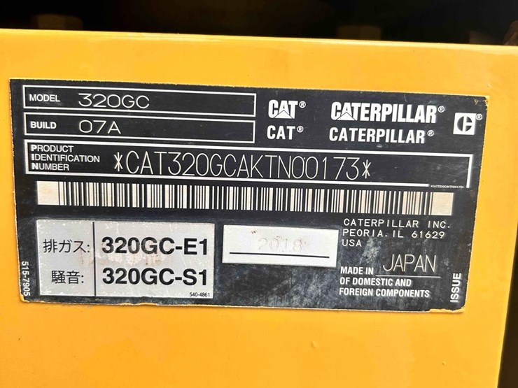 2018-caterpillar-320gc-image-42