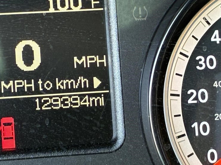 2016-dodge-ram-1500-image-15