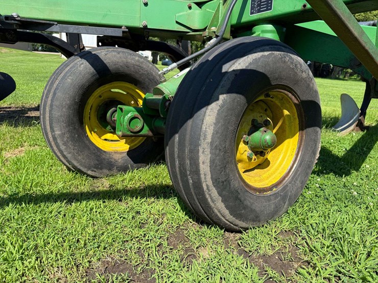 john-deere-3710-image-23