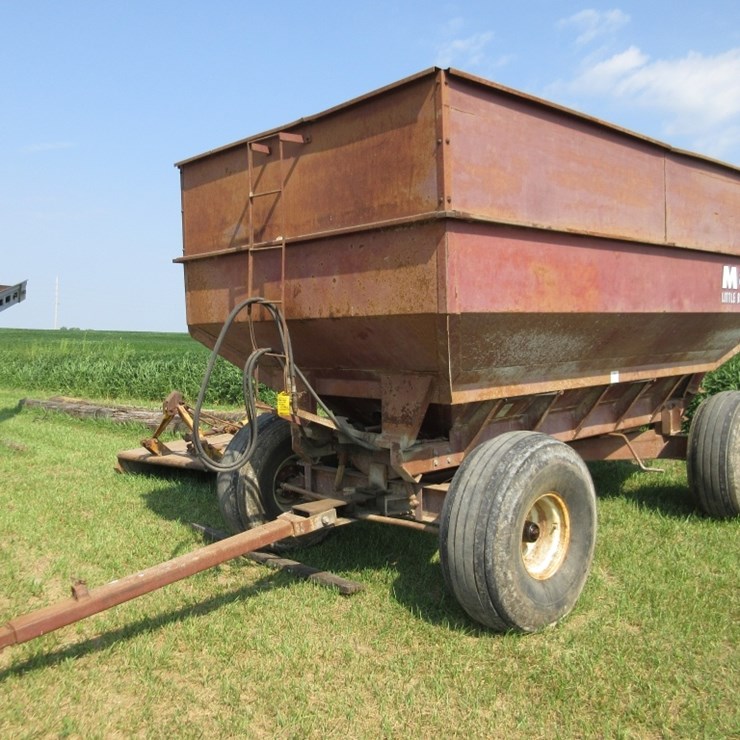 M&W LITTLE RED WAGON