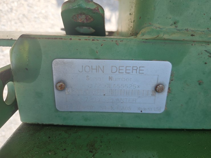 john-deere-7200-image-1