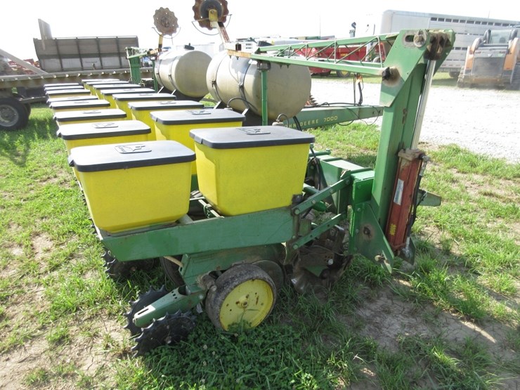 john-deere-7000-image-5