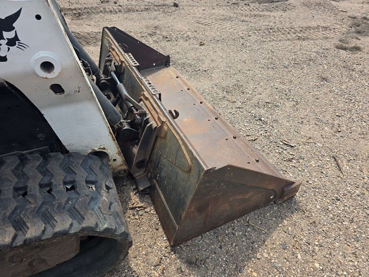 2013-bobcat-t750-image-29