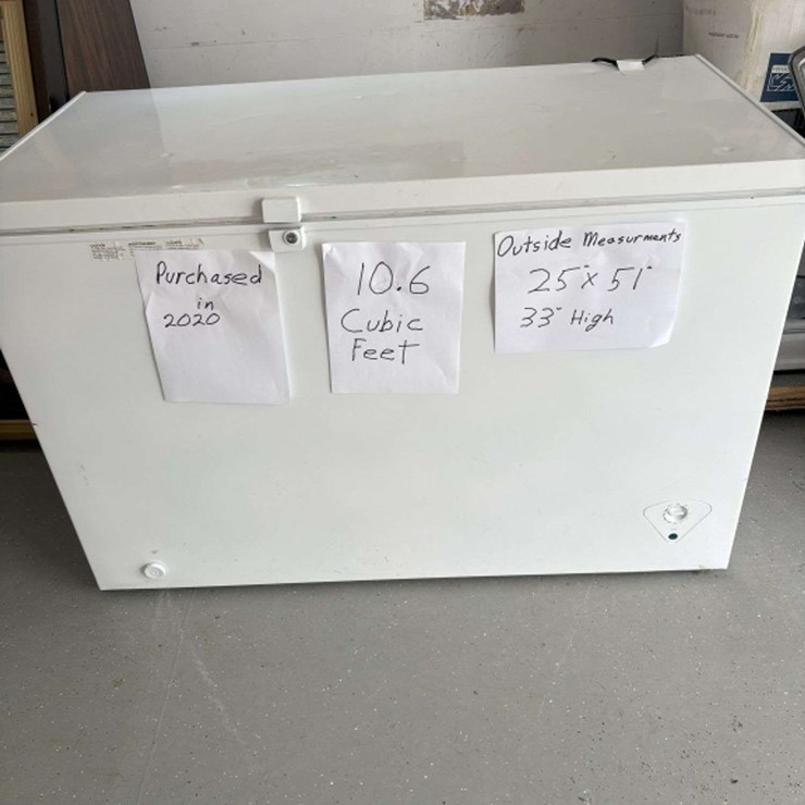 Chest Freezer, 10.6 Cubic Feet, Measures 25” x 51” x 33” High