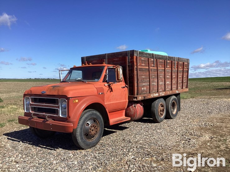 1972-chevrolet-c50-image-1