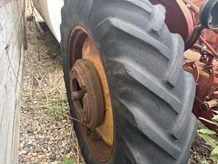 massey-ferguson-44-image-17