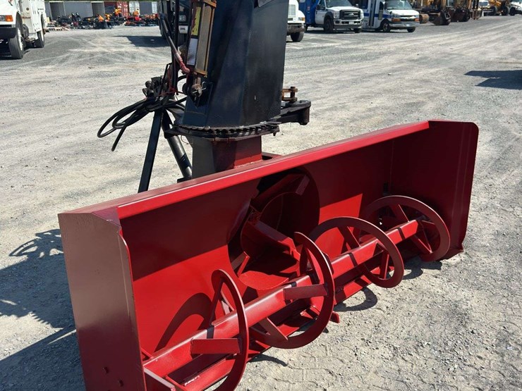 7’-single-auger-snowblower-(3pt-hitch)-image-1
