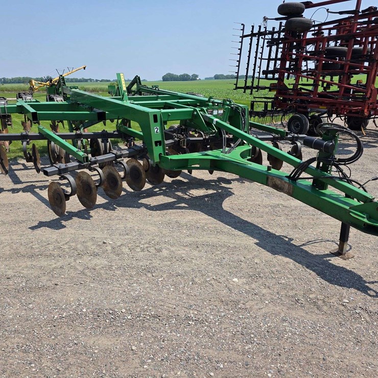 JOHN DEERE 2700