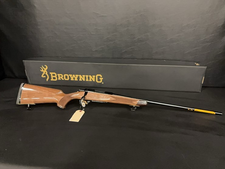 browning-a-bolt-medallion-rifle-image-1