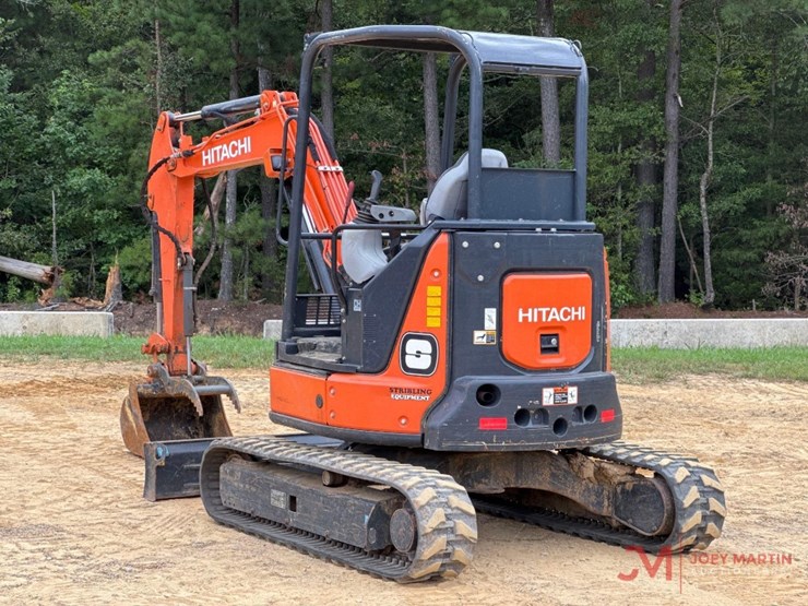 hitachi-zaxis-35u-mini-excavator-image-1