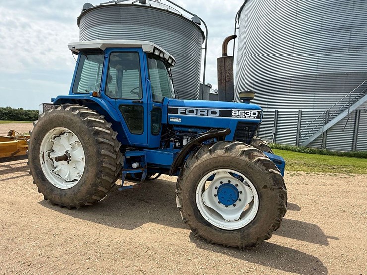 1990-ford-8630-image-5