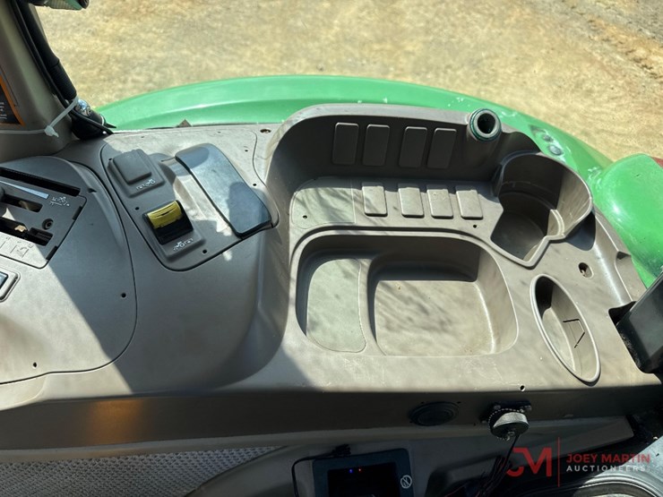 john-deere-6105e-image-16
