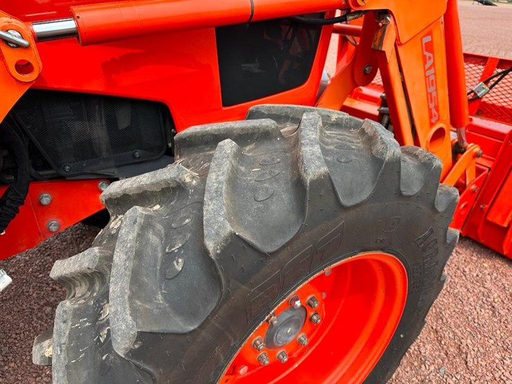2015-kubota-m110gx-image-11
