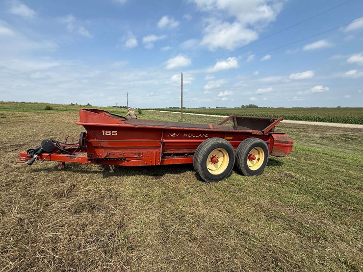 new-holland-185-image-5