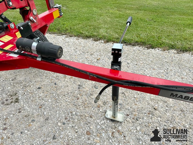 2019-massey-ferguson-1510-image-13