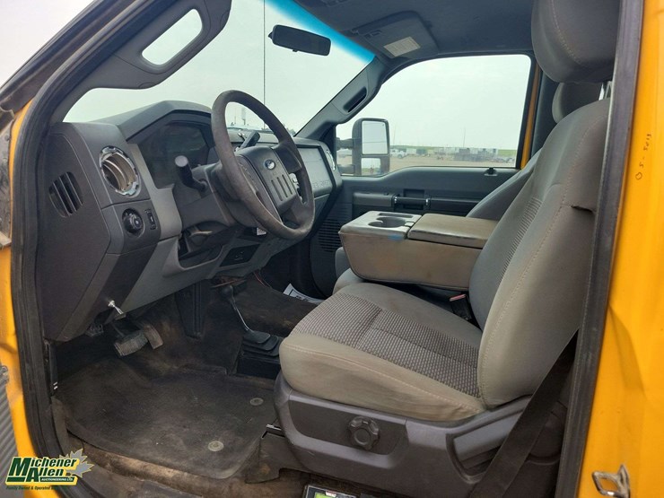 2011-ford-f550-xlt-image-6