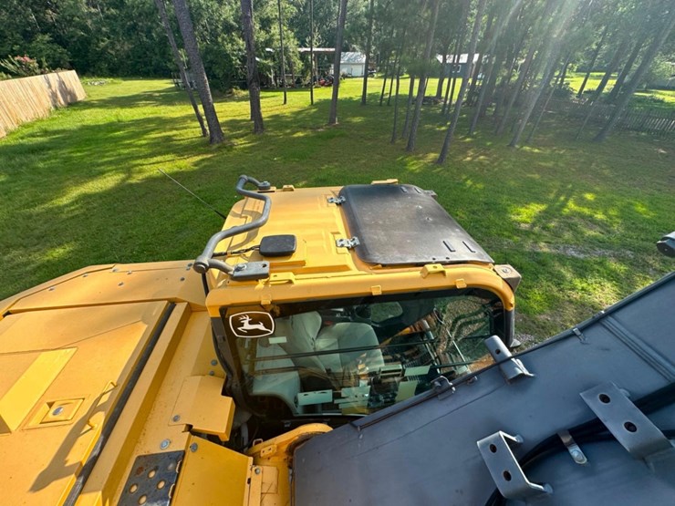 2018-deere-245g-lc-image-25
