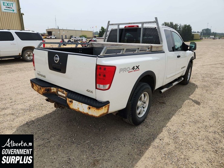 2008-nissan-titan-image-3