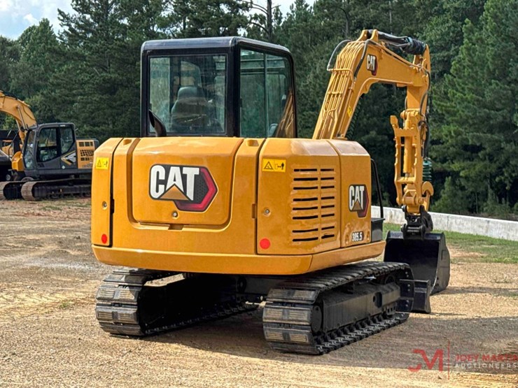 2021-caterpillar-305.5-image-2
