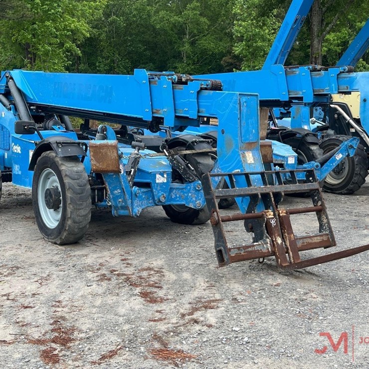 2018 GENIE GTH1056